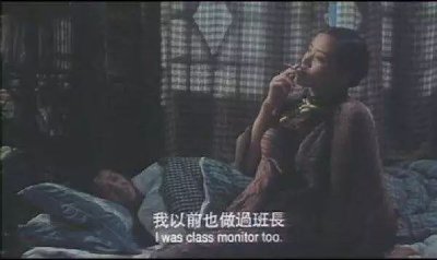 从抽烟姿势，看透女人性格