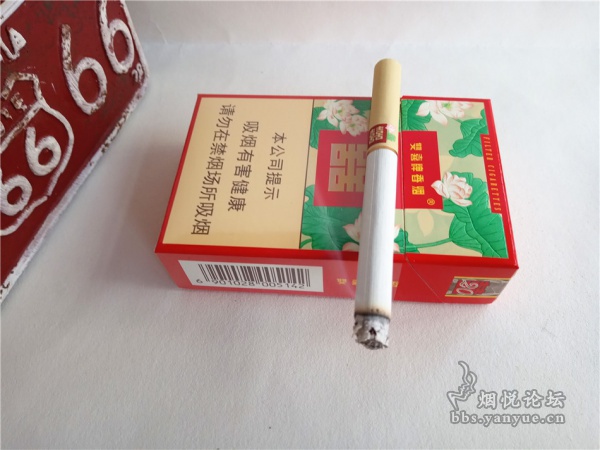 10元档双喜莲香评测：但是缺少 烟气饱满程度不佳