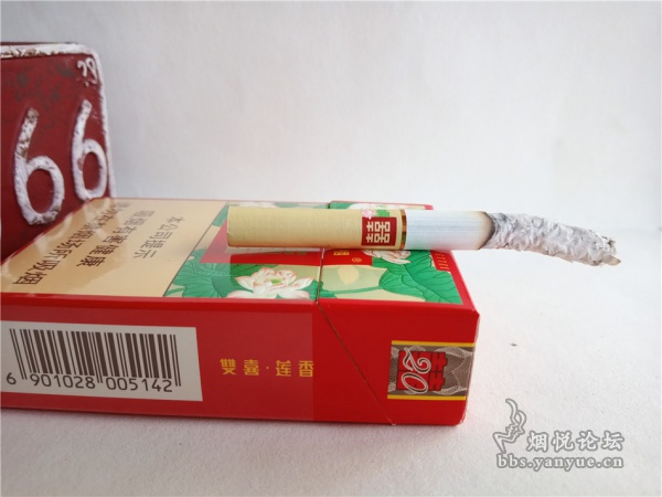 10元档双喜莲香评测：但是缺少 烟气饱满程度不佳