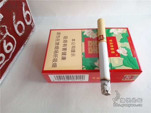 10元档双喜莲香评测：但是缺少 烟气饱满程度不佳
