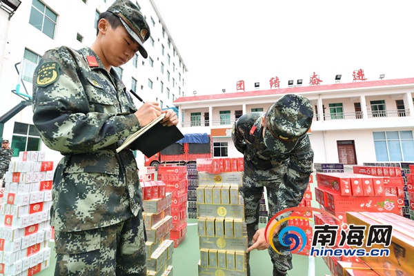 海口海警局破获一起销售伪劣产品案，查获1600余条香烟。