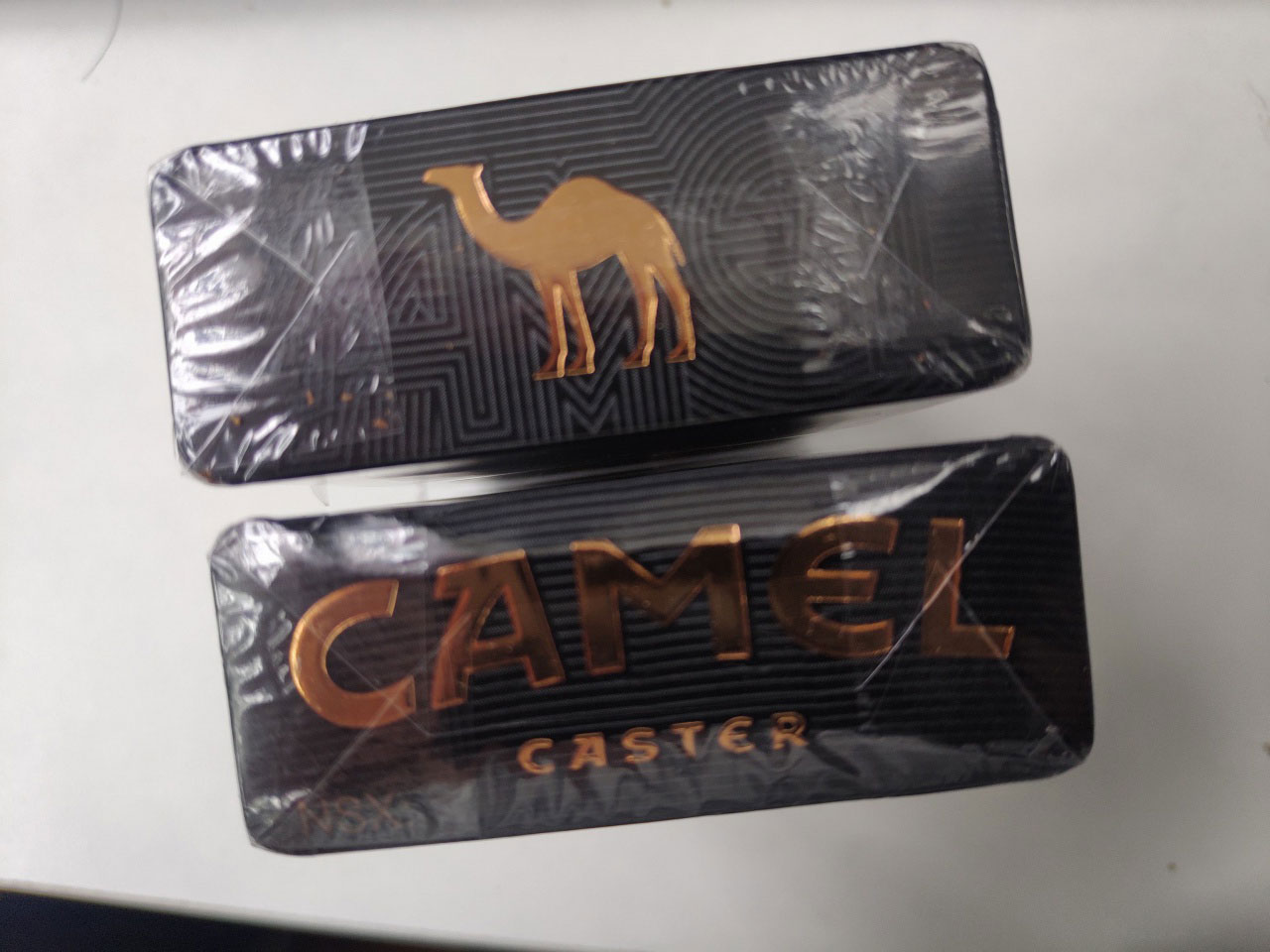  CAMEL(骆驼)/Marlboro(万宝路)/continent(大陆)